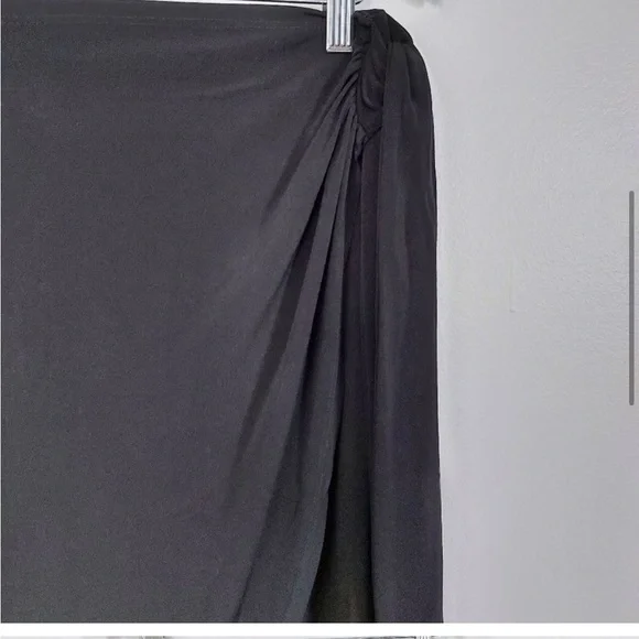 Torrid Crossover Side Tie Skirt Black Size 0X Or US 12 - Picture 6 of 6